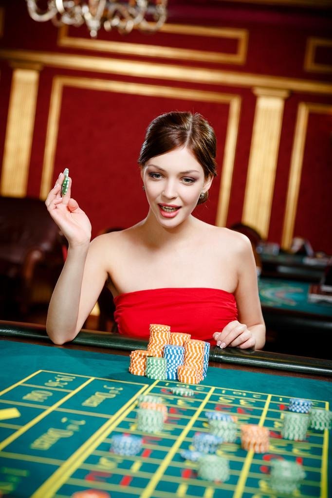 jdb yg အွန်လိုင်း ကတ်ဂိမ်း Baccarat Poker Myanmar